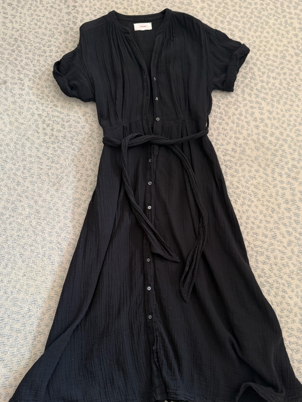 XiRENA Black Cate Button-Front Midi Dress with Tie Waist - Picture 2 of 3